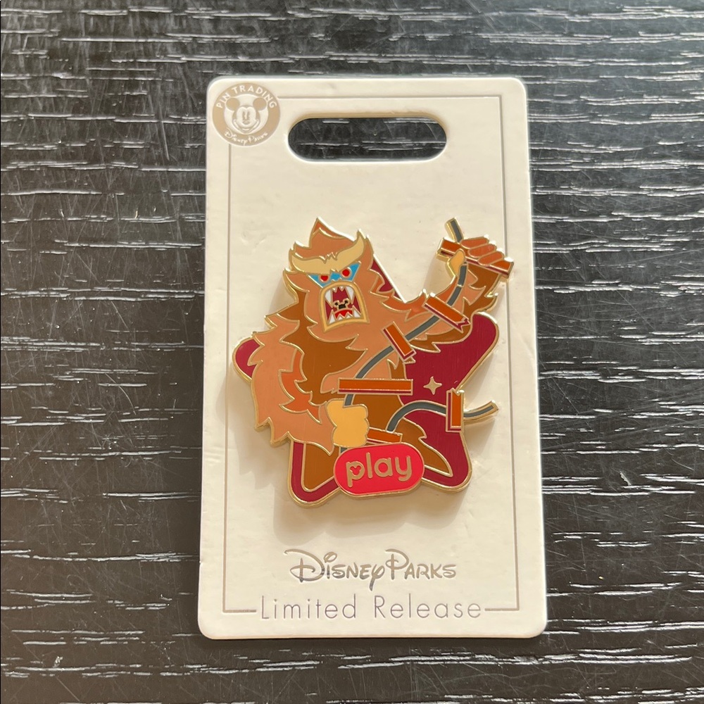 Disney Parks Play App Pin-Everest Mountaineer Expedition Yeti Pin (MSC-82)